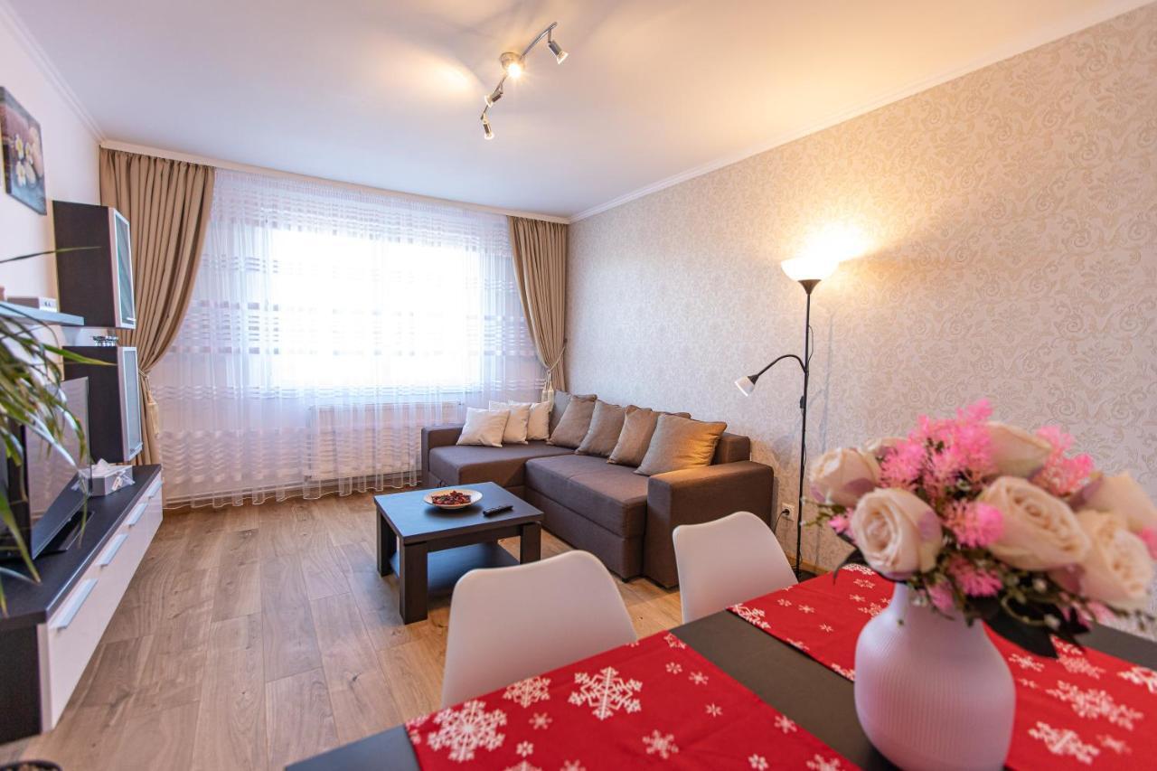 Onyx - Wonder Aparthotel Brașov Exterior foto